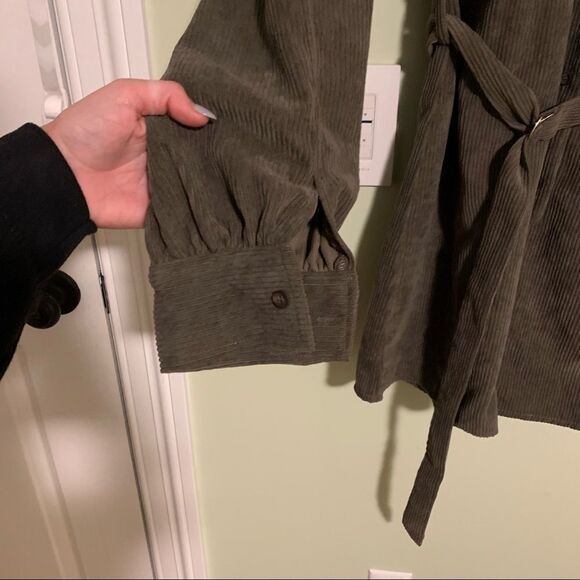 Courduroy Belted Romper - Picture 6 of 10